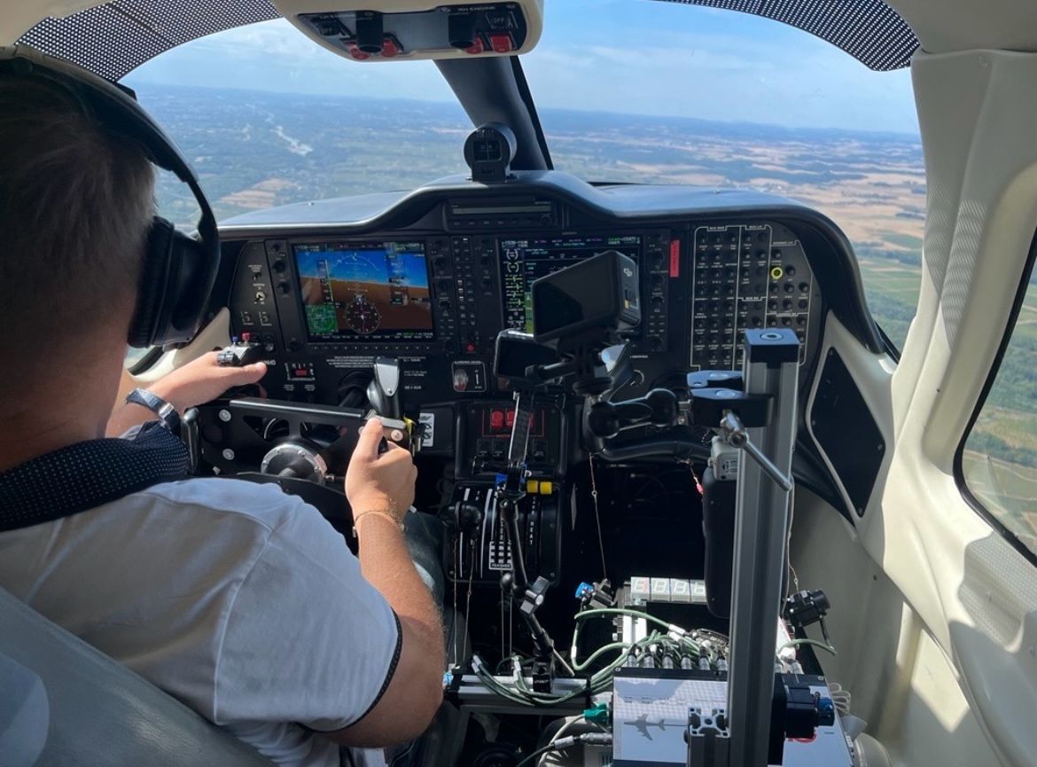 Simulator Manufacturer ALSIM Begins AL2006 Flight Test Campaign with Mermoz Academy