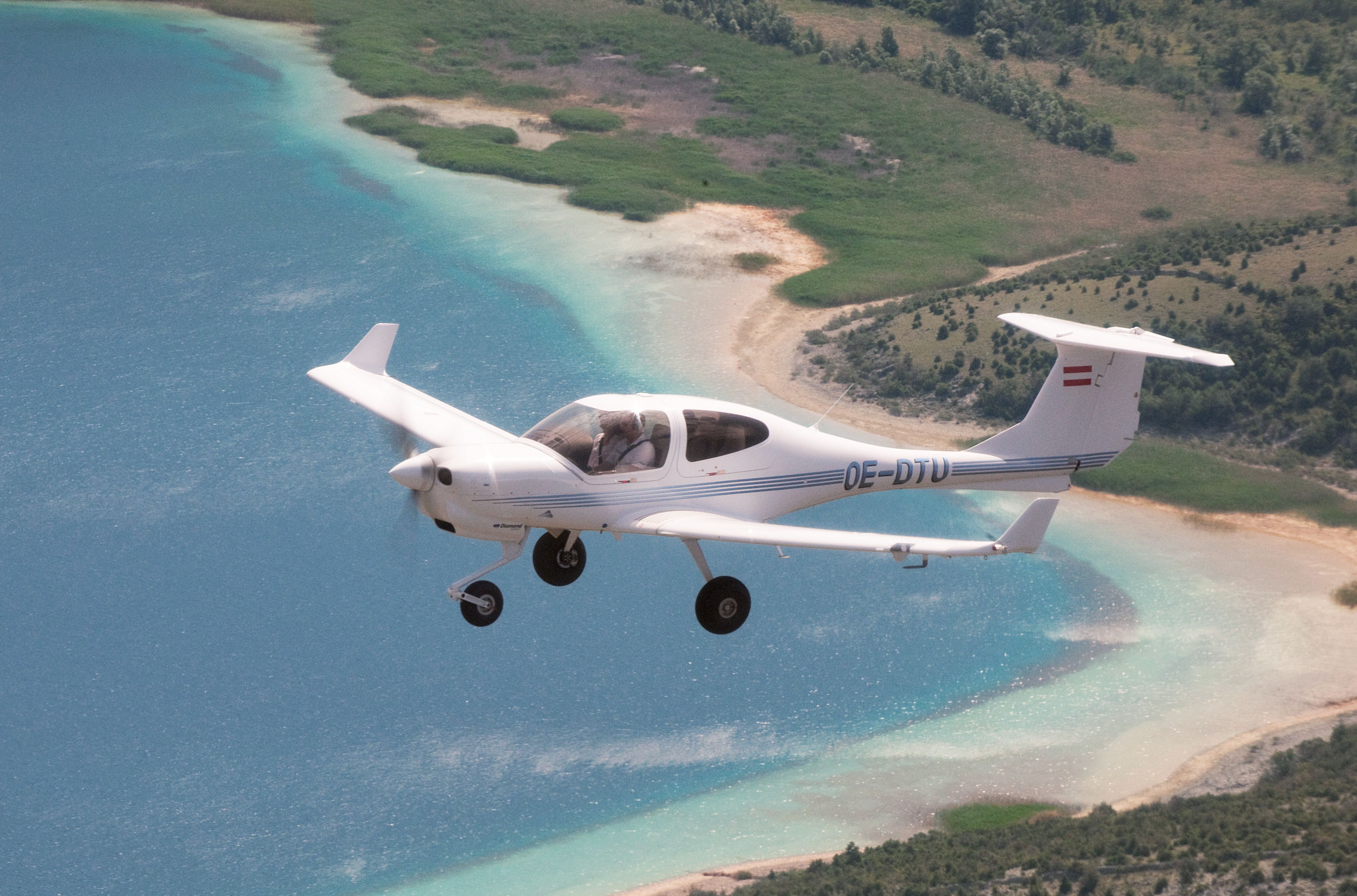 Portugal's OMNI Aviation Training Center Adds Diamond DA40 Aircraft to Training Fleet in October 2026